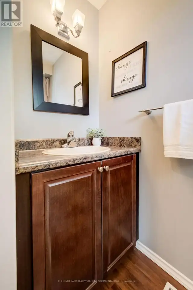 11 - 210 HIGHLAND CRESCENT Kitchener, Ontario in Condos for Sale in Kitchener / Waterloo - Image 6
