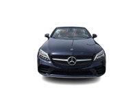 Élégante, sportive et raffinée, cette Mercedes-Benz C 300 Cabriolet 2020 offre le luxe de la conduit... (image 3)