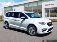 Designed to elevate every family journey, this 2023 Chrysler Pacifica Touring L is the ultimate mini... (image 6)