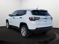 Cloth Low-Back Bucket Seats, Heated Front Seats, 8.4 Touchscreen Display, Apple Carplay, Google Andr... (image 3)