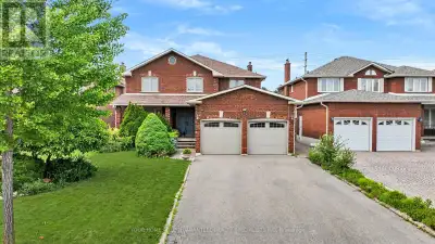 Beautifully maintained family home set on an impressive lot in one of Woodbridge's most established...