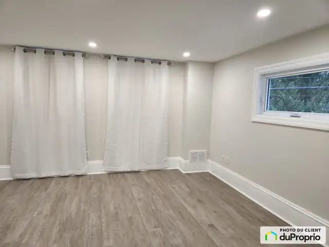 $586,000 - 2 Storey for sale in Gatineau (Hull) in Houses for Sale in Gatineau - Image 7