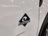 FEATURING : 4X4, OUTER BANKS, SUNROOF, ROOF RACK, MUDFLAPS, TRAILER HITCH, WIRELESS CHARGING TRAY, P... (image 3)