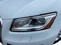 This Audi Q5 has a strong Intercooled Turbo Premium Unleaded I-4 2.0 L/121 engine powering this Auto... (image 8)