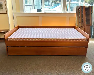 MARVELLOUS MID-CENTURY TEAK TRUNDLE BED AT CHARMAINE'S, View more