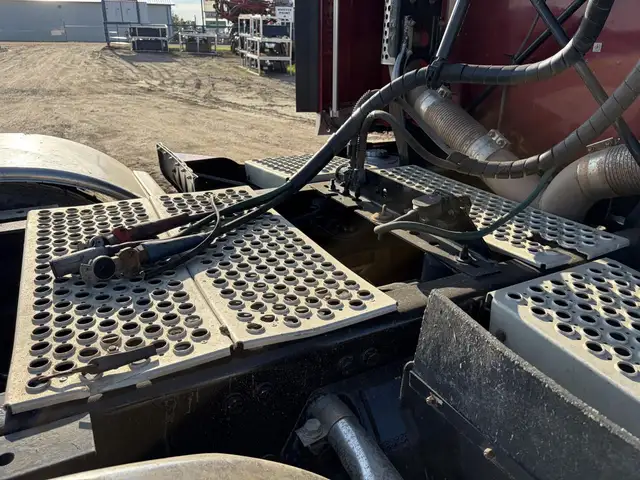 2013 KENWORTH T660 in Heavy Trucks in Saskatoon - Image 18