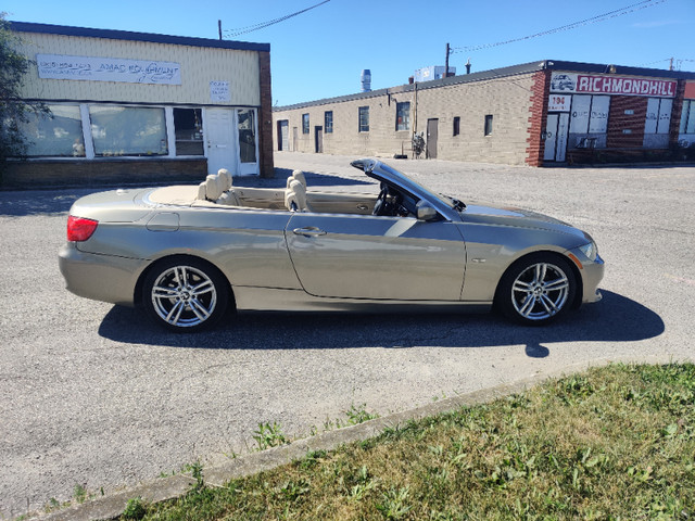 2011 BMW 328I CONVERTIBLE- AUTOMATIC in Cars & Trucks in City of Toronto - Image 2