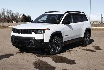 This Jeep Cherokee has a dependable Intercooled Turbo Gas/Electric I-4 1.6 L/98 engine powering this...