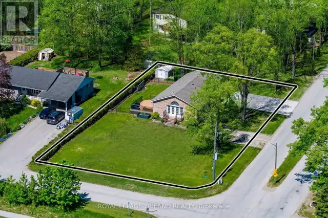 10234 JULIE AVENUE Lambton Shores (Grand Bend), Ontario in Houses for Sale in Grand Bend - Image 6