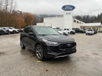 Come by Nelson Ford and check out this used vehicle on our lot. This 2024 Ford Escape ST-Line Select...