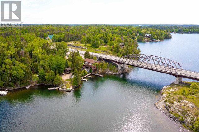 5760 A & B HWY 71 Sioux Narrows, Ontario in Houses for Sale in Kenora - Image 2