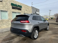 2016 JEEP CHEROKEE LIMITED FWD NO ACCIDENTS, NO CLAIMS WITH ALL SERVICES UP TO DATE! QualiTee Motors... (image 4)