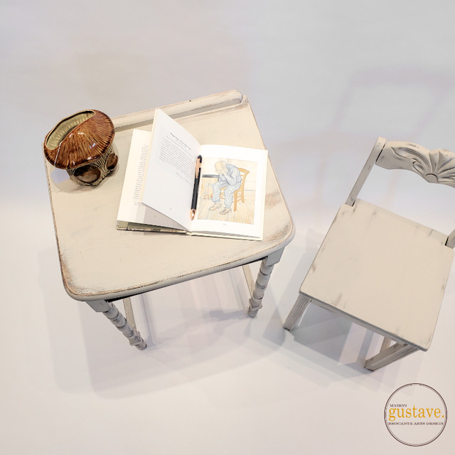 Prix réduit : Table téléphone et sa chaise en bois revalorisées dans Autres tables  à Saint-Hyacinthe - Image 4