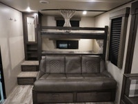 SALE PRICE: $32,800 **ASK US HOW TO RECEIVE A PRICE DISCOUNT WITH DEALER ARRANGED FINANCING O.A.C.**... (image 7)