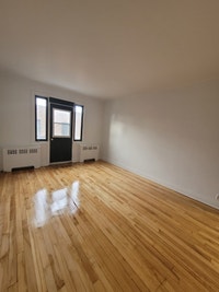 "Plus de choix, plus de confort, à portée de main ! Découvrez nos locations d'appartements adaptées... (image 1)