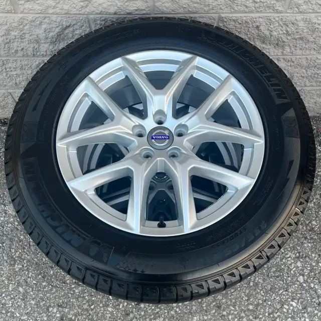 (95%) 4x Volvo XC60 18" OEM Winter Wheels Package in Tires & Rims in City of Toronto - Image 9