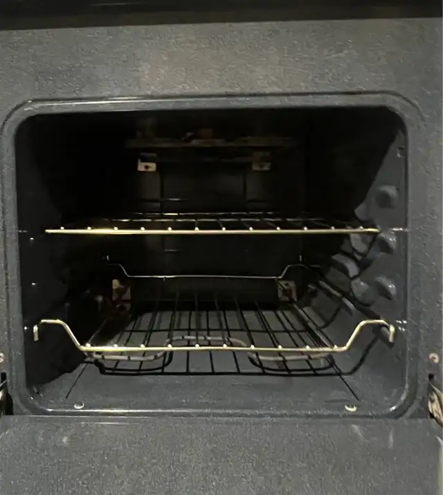 ✨ FOUR 24 POUCES – PETIT FORMAT, GRANDES PERFORMANCES ✨ in Stoves, Ovens & Ranges in City of Montréal - Image 4