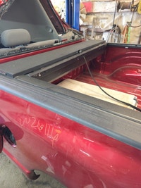 RETRACTABLE HARD TONNEAU COVER - 6'4'' - 2007 RAM 1500 Calgary Alberta Preview