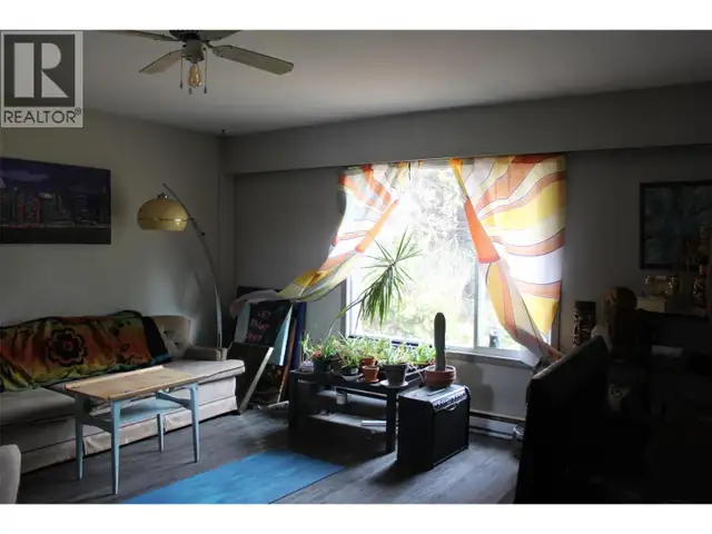 208 Nelson Avenue Unit# 1-4 Nakusp, British Columbia in Houses for Sale in Nelson - Image 11