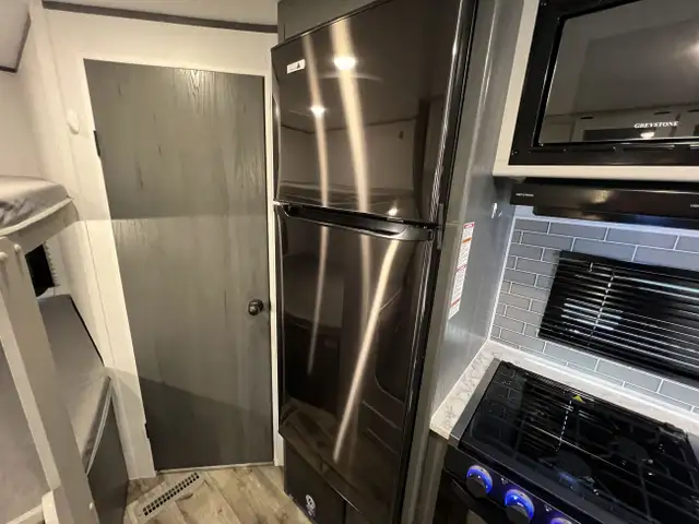 2024 Dutchmen Aspen Trail LE 25BH Bunks - Camper Travel Trailer in Travel Trailers & Campers in Winnipeg - Image 14