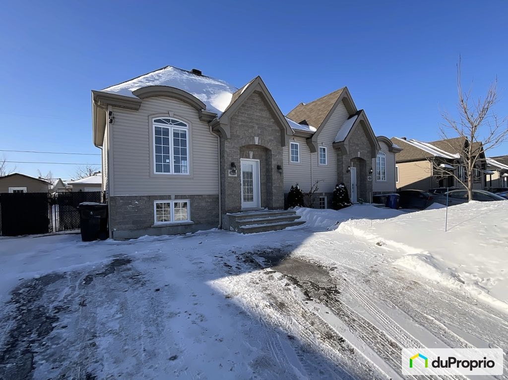 $579,000 - Semi-detached for sale in St-Amable — photo 1