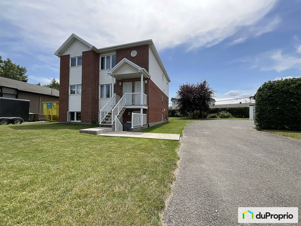 $995,000 - Triplex for sale in La Prairie — photo 2