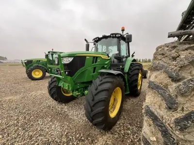John Deere 6.8L 155HP,Command Quad Plus 20/20 40k, Lh Reverser,MFWD w/ TLS Suspension,Firestone 540/...