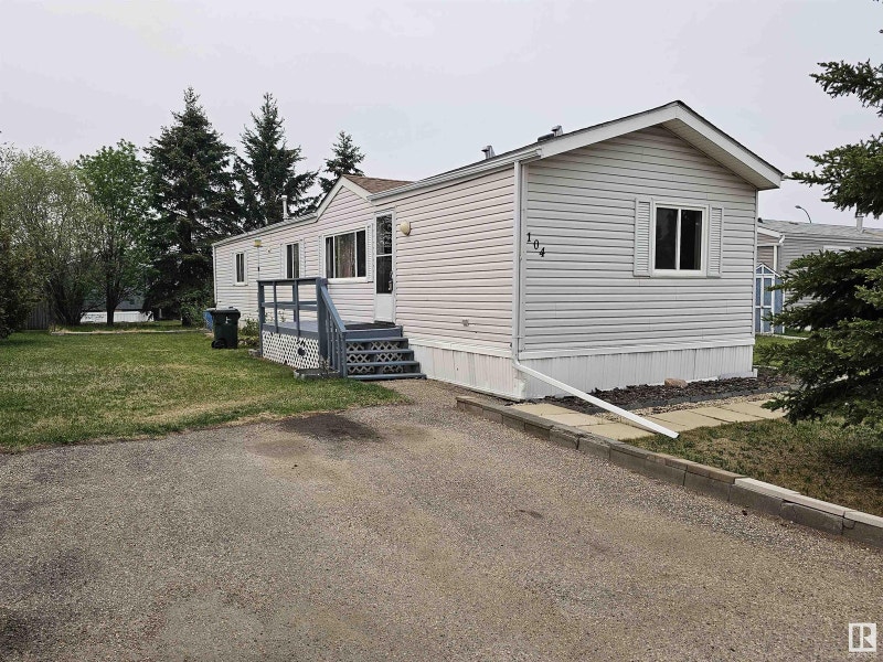 104, 3400 48 ST Stony Plain, Alberta Houses for Sale St. Albert