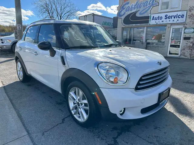2012 MINI Cooper Countryman Countryman in Cars & Trucks in St. Catharines - Image 5