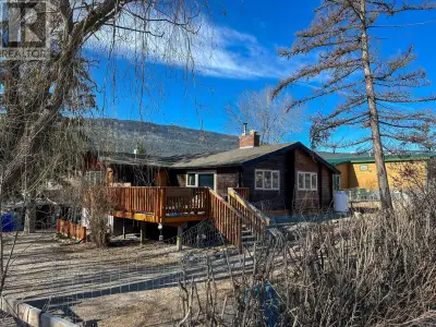 Opportunity is knocking at this charming Panabode cottage, tucked away among the trees on a generous...