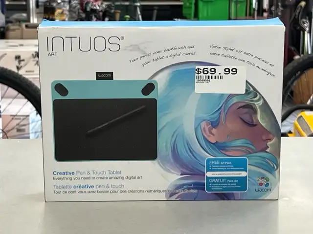 Wacom Intuos Art Drawing Tablet in Other in Oakville / Halton Region - Image 3