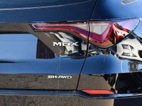 2025 MDX Platinum Elite A-Spec features SH-AWD, 20 Berlina Black alloy wheels, signature A-Spec spor... (image 8)