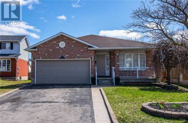 3 Bedroom 2 Bths located at Erinbrook Dr in Houses for Sale in Kitchener / Waterloo