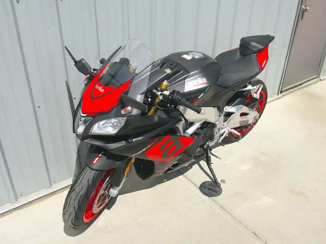 2018 Aprilia RSV4RR Biweekly $115 OAC in Sport Bikes in Edmonton - Image 6