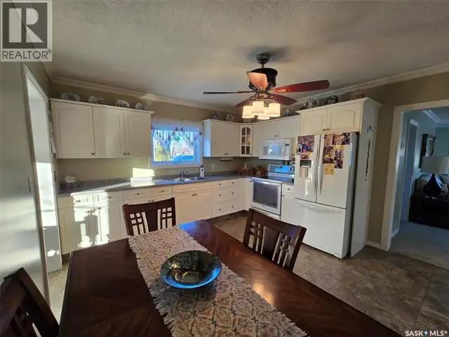 226 1st STREET W Kyle, Saskatchewan in Houses for Sale in Swift Current - Image 9