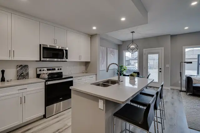 Townhouses in Aspen Ridge in Long Term Rentals in Saskatoon - Image 5