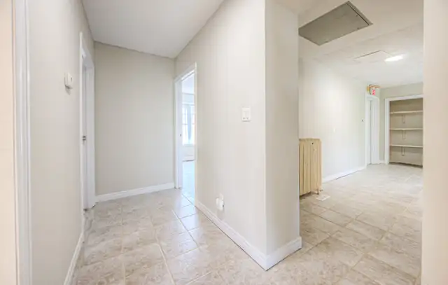 62 DORSET ST - 5 BEDROOM STUDENT UNIT AVAILABLE in Long Term Rentals in Kitchener / Waterloo - Image 18