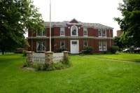 Small town, big living! 704 Canboro Apartments in Niagara are offer the best of small-town living, a... (image 6)