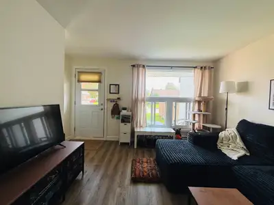 Grand projet locatif dans Charlesbourg. Complexe de maisons en rangée situé du 1175 rue Chamonix. À...