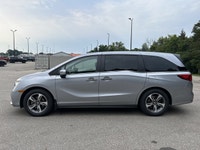 // ACCIDENT FREE!! // Built for busy family life, this used 2022 Honda Odyssey EX-L Navi Auto offers... (image 9)