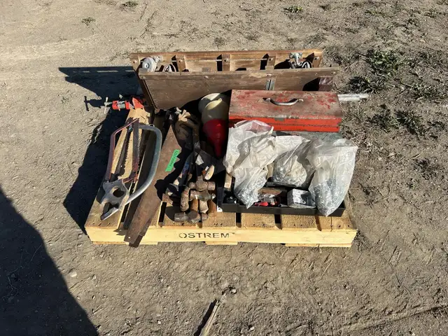 UNKNOWN MISC TOOLS in Heavy Trucks in Saskatoon - Image 3