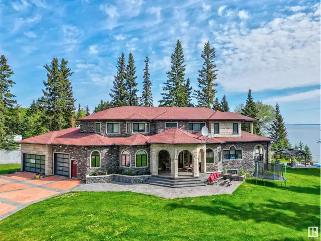 2202 28 ST Cold Lake, Alberta in Houses for Sale in Edmonton - Image 16