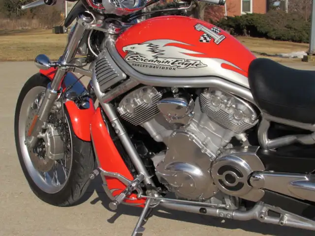 2007 Harley-Davidson VRSCX Screamin' Eagle V-Rod in Street, Cruisers & Choppers in Leamington - Image 21