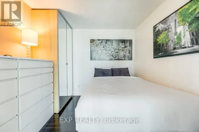 1213 - 208 QUEENS QUAY W Toronto (Waterfront Communities), Ontar in Long Term Rentals in City of Toronto - Image 9