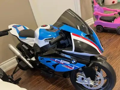 12V BMW HP4 RACE MOTORCYCLE BIKE FOR KIDS! RUBBER WHEELS, MUSIC, View more
