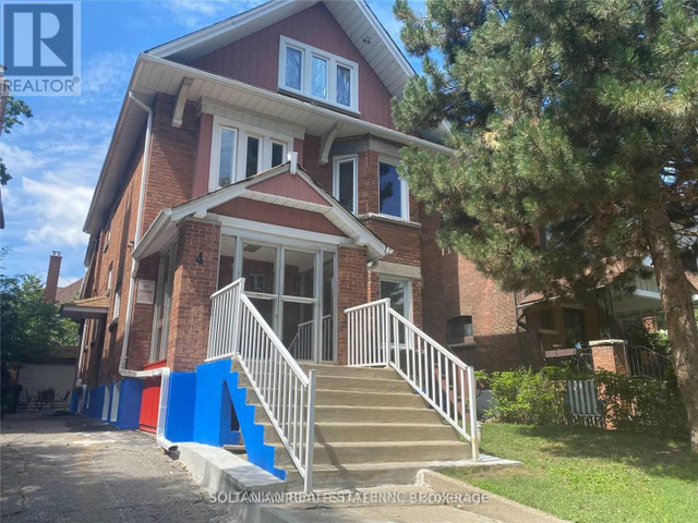 4 GLENHOLME AVENUE Toronto, Ontario in Houses for Sale in City of Toronto