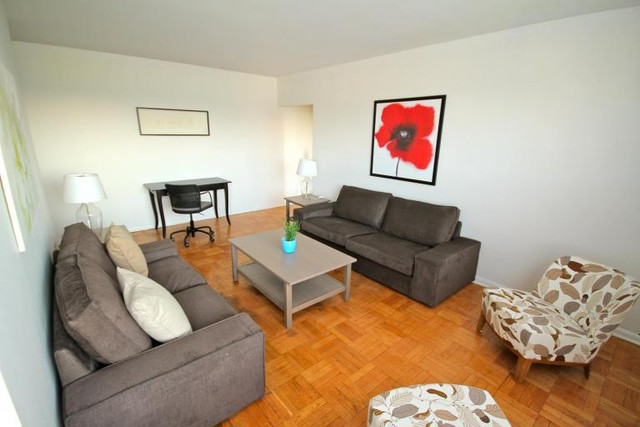 1 Bedroom near Eglinton Square | $500 off FMR | Call Now! in Long Term Rentals in City of Toronto