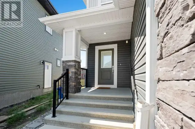 36 Midtown Close SW Airdrie, Alberta62863796488579122
