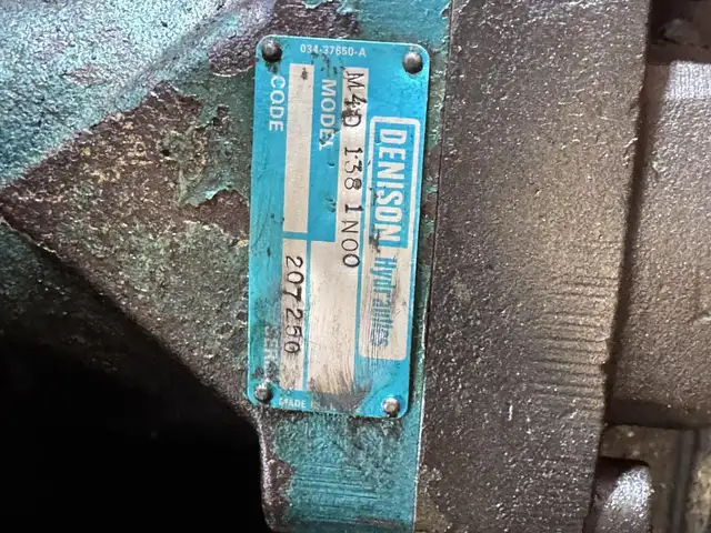 2005 PETERBILT 335 in Heavy Trucks in Saskatoon - Image 39