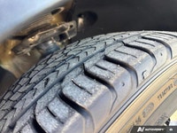 *Discover the perfect balance of space, comfort, and performance in this 2024 Hyundai Palisade Prefe... (image 9)